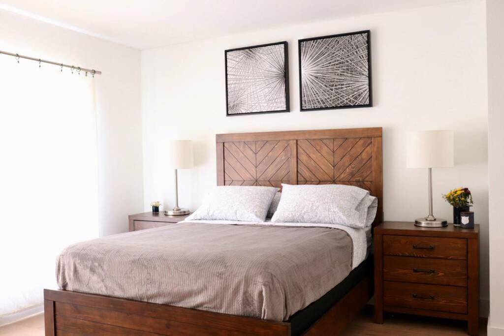 Heart Of West Hollywood Modern 2 Bedroom 2 Bath Apartment *